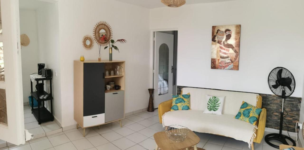 Abri Papaye Apartamento Riviere-Salee Exterior foto